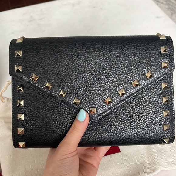 Valentino Garavani Rockstud Leather Wallet-On-Chain-Black - Picture 10 of 11